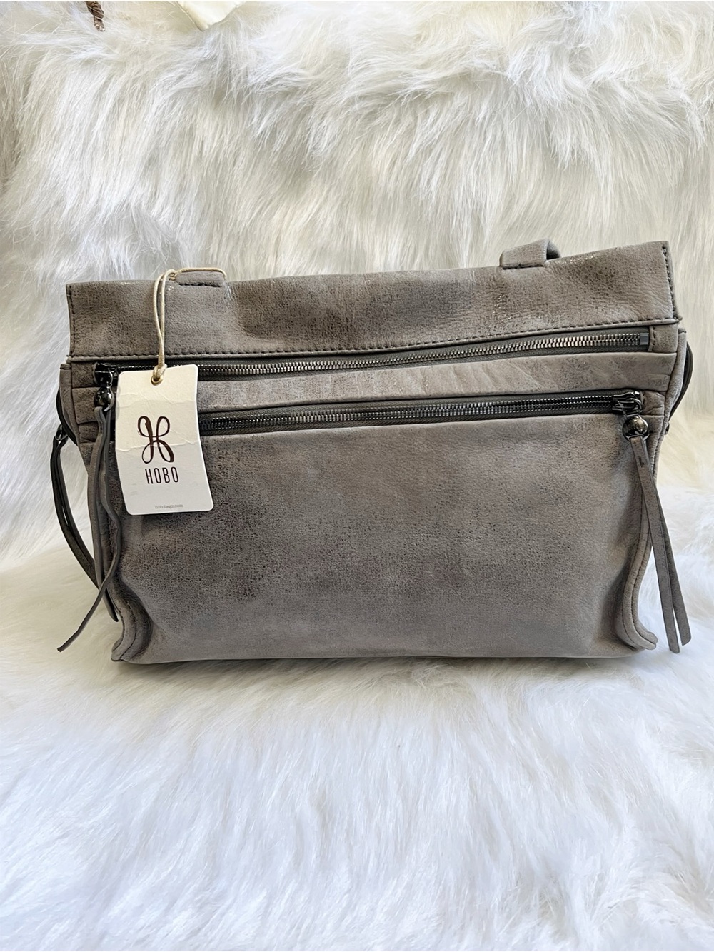 HOBO Seeker Borne NWT Top Zip Leather Tassel Shoulder Bag in Titanium Grey - Picture 2 of 10